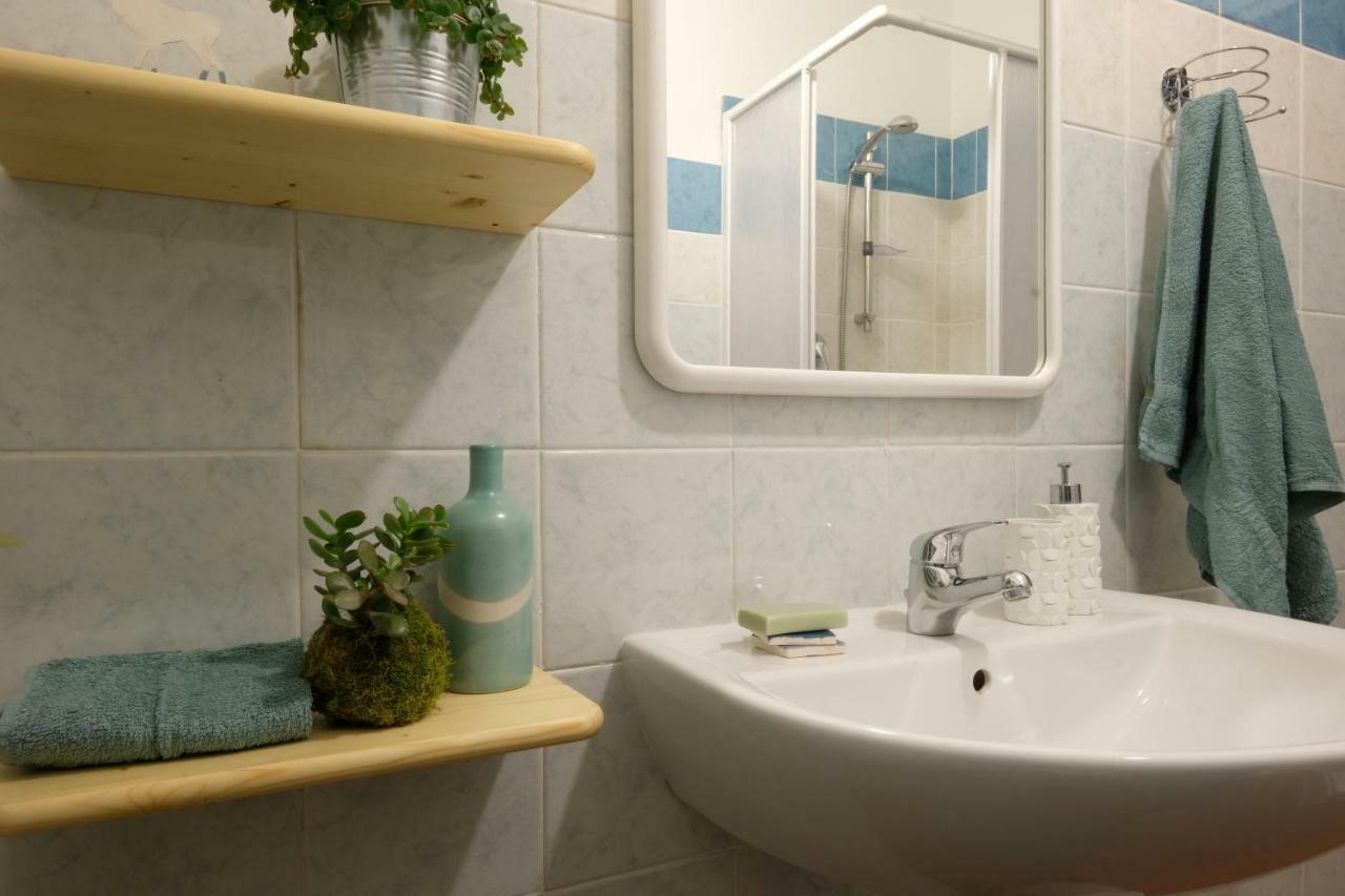 Casa Monteluro - B&B Tavullia Bagian luar foto