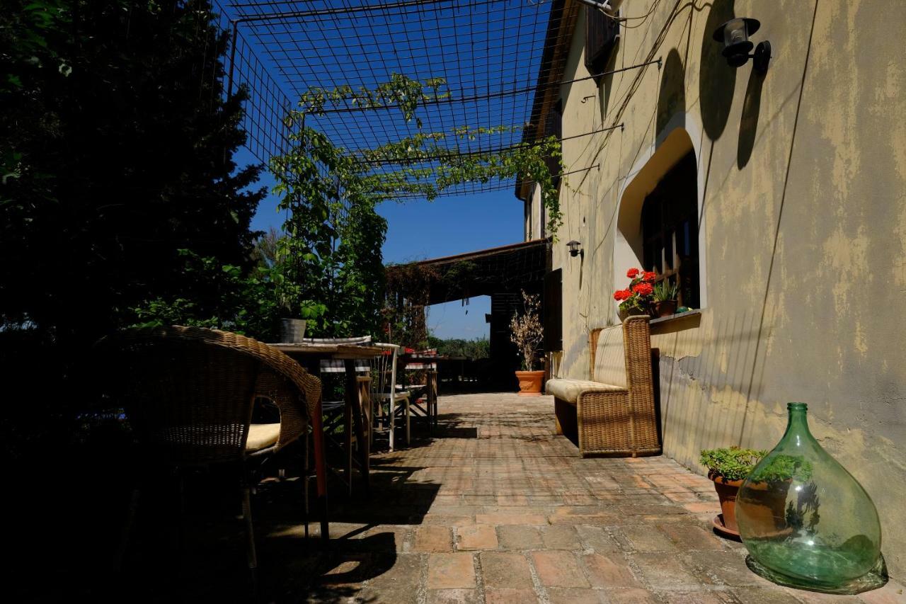 Casa Monteluro - B&B Tavullia Bagian luar foto